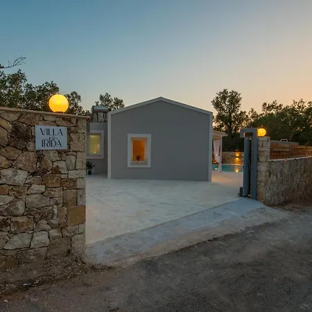 Villa Irida